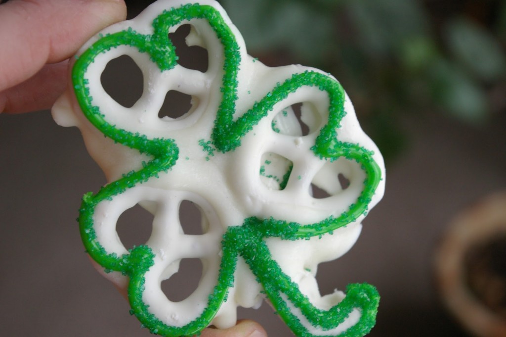 Shamrock Pretzel Snacks